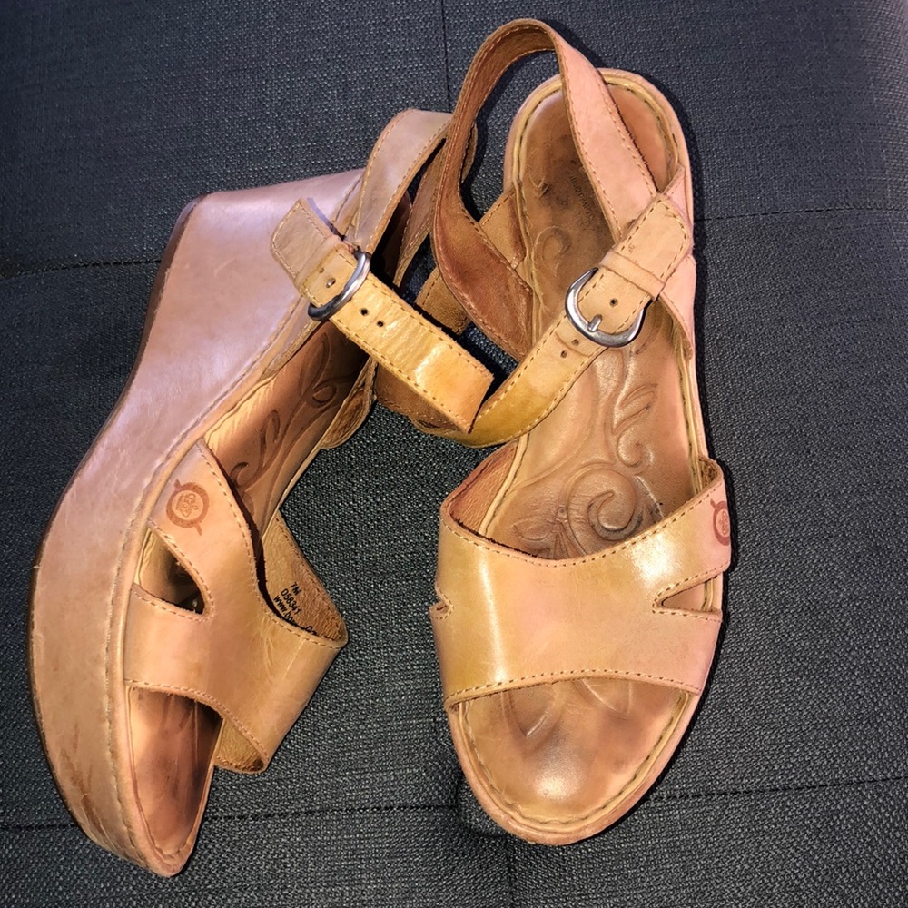 Born platform wedge